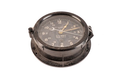 Lot 533 - A U.S. Navy ships bulkhead clock