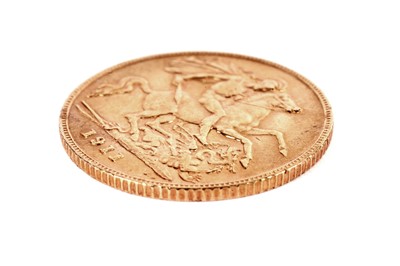 Lot 582 - A George V gold half sovereign 1911