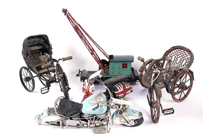 Lot 620 - A collection of vintage toys