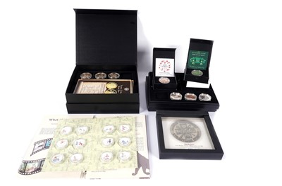 Lot 396 - A collection of commemorative coins