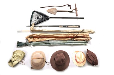 Lot 515 - A collection of fishing equipment and other items