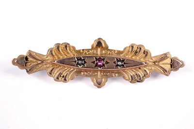 Lot 600 - Victorian and Edwardian bar brooches