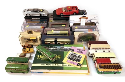 Lot 665 - Collection of diecast buses and cars