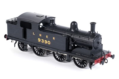 Lot 196 - A metal kit-built 0-gauge 0-6-2 locomotive