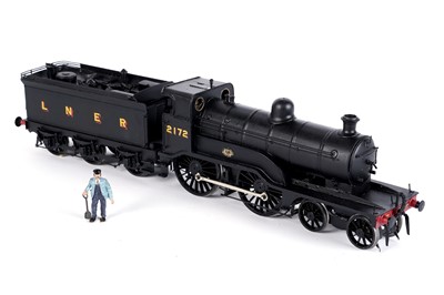 Lot 206 - A metal kit-built 0-gauge 4-4-0 locomotive and six-wheel tender