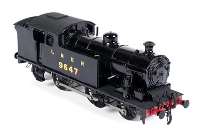 Lot 232 - A metal kit-built 0-gauge 0-6-2 tank locomotive