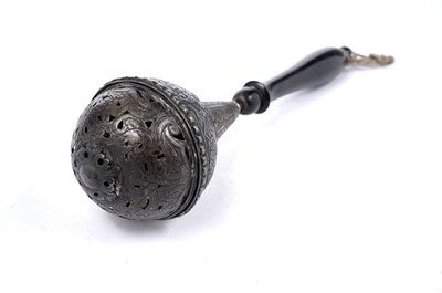 Lot 1721 - An antique pomander