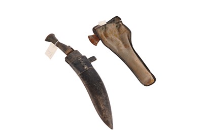 Lot 467 - A kukri and an axe