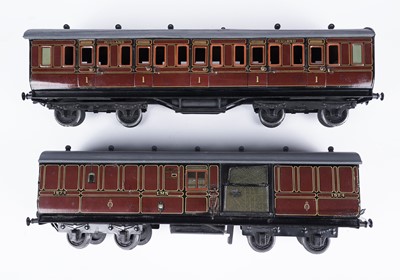 Lot 309 - A Bassett-Lowke 0-gauge mail coach; and another