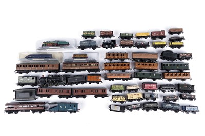 Lot 348 - A kit build 00-gauge 4-4-2 locomotive and tender; and others