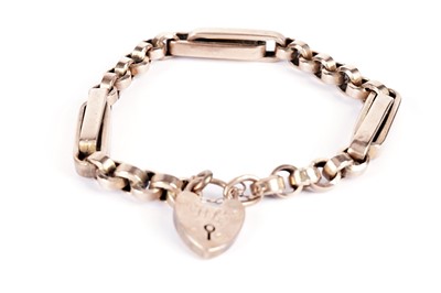Lot 533 - A rose gold bracelet