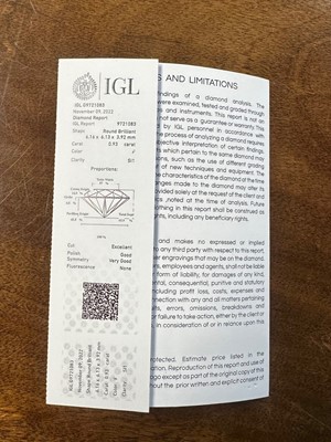 Lot 580 - A solitaire diamond ring