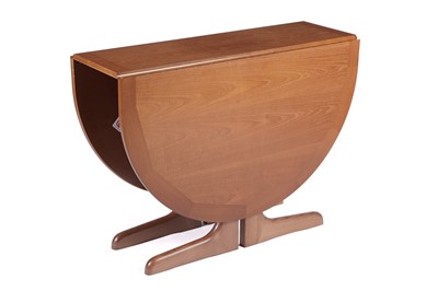 Lot 854 - A modern G-Plan teak drop leaf dining table