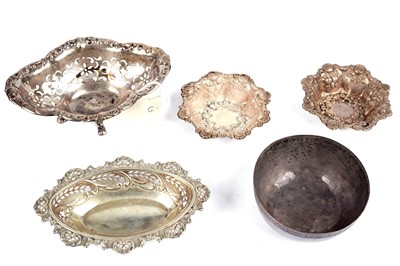 Lot 805 - A selection of silver bonbon dishes and another