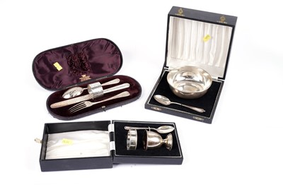 Lot 809 - A silver Christening cutlery set; and others