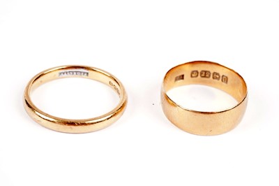 Lot 709 - Two 22ct yellow gold wedding bands