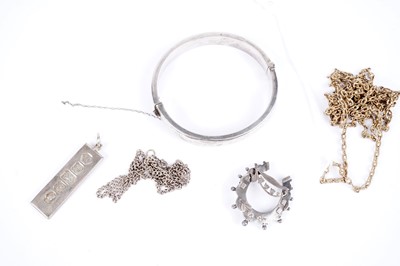 Lot 725 - Silver and other jewellery