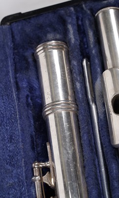 Lot 6 - A Gemeinhardt 2ESH silver plated closed hole flute