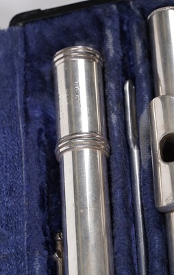Lot 6 - A Gemeinhardt 2ESH silver plated closed hole flute
