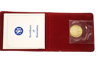 Lot 808 - An 18ct yellow gold Churchill commemorative medal