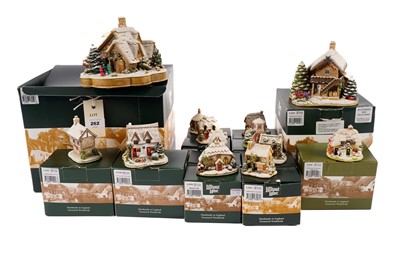 Lot 262 - A collection of Lilliput Lane models