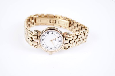 Lot 743 - A lady's Gucci 3400L series gold plated wristwatch