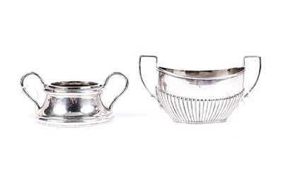 Lot 762 - Two Edwardian silver sugar bowls