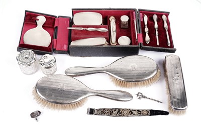 Lot 794 - A cased George V travelling dressing set; and other dressing items