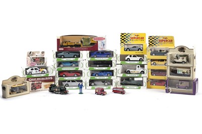 Lot 267 - A collection of diecast models vehicles