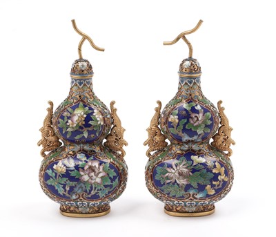 Lot 406 - A pair of Chinese cloisonne vases and covers