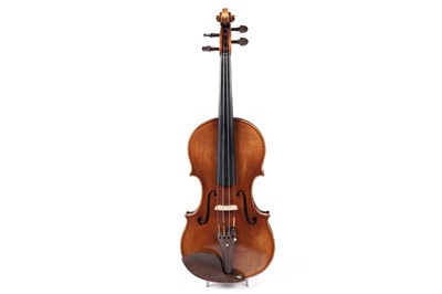 Lot 55 - A good quality modern Chinese made violin