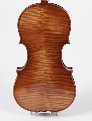 Lot 55 - A good quality modern Chinese made violin
