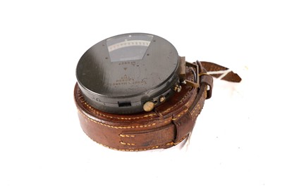 Lot 1106 - A British military issue drum clinometer