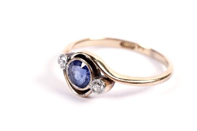 Lot 545 - An antique sapphire and diamond three-stone ring