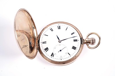 Lot 600 - A 9ct gold-cased hunter pocket watch