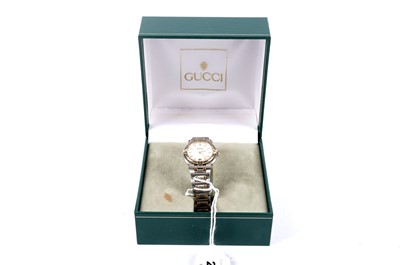 Lot 275 - A Gucci lady's bi-colour wristwatch