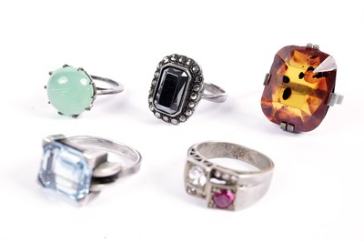 Lot 511 - Costume jewellery rings: including a blue topaz cocktail ring