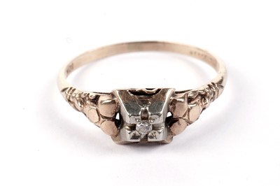 Lot 627 - A diamond single-stone ring