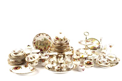 Lot 289 - A Royal Albert 'Old Country Roses' part dinner and tea service; and collectables