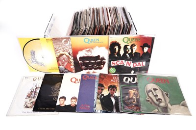 Lot 648 - A large collectors' bundle of Queen 7" singles