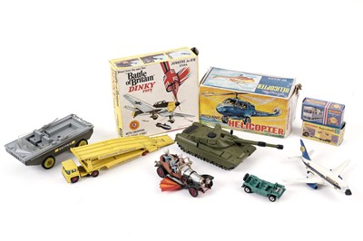 Lot 133 - A selection of diecast and other model vehicles