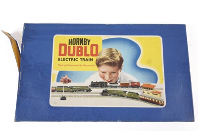 Lot 71 - A Hornby Dublo 00-Gauge 'Bristolian' Passenger Electric Train Set