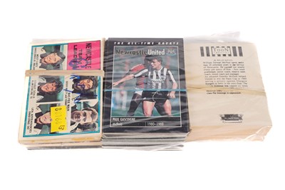 Lot 812 - A collection of mostly Newcastle United trading cards, signed