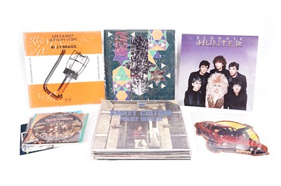 Lot 688 - A collectors' bundle of mixed LPs and singles