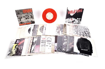 Lot 689 - A collectors' bundle of mixed Punk 7" singles