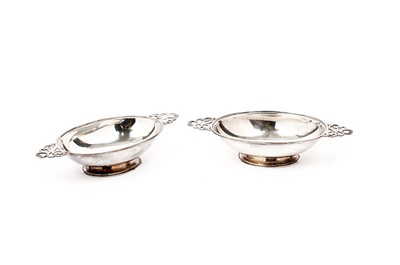 Lot 866 - A pair of 1930's silver bon bon dishes