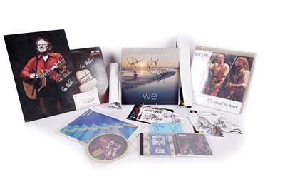 Lot 364 - A collectors' bundle of music related autographs