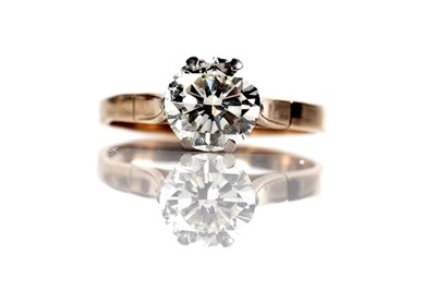 Lot 592 - A single stone solitaire diamond ring