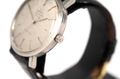 Lot 1014 - Omega Seamaster De Ville: a stainless steel cased wristwatch
