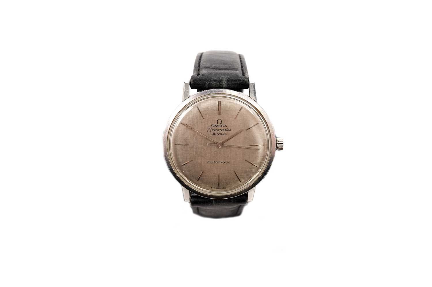 Lot 1014 - Omega Seamaster De Ville: a stainless steel cased wristwatch